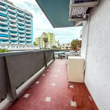 Apartament Pennsylvania A 2 Passi Dal Mare Rif A847